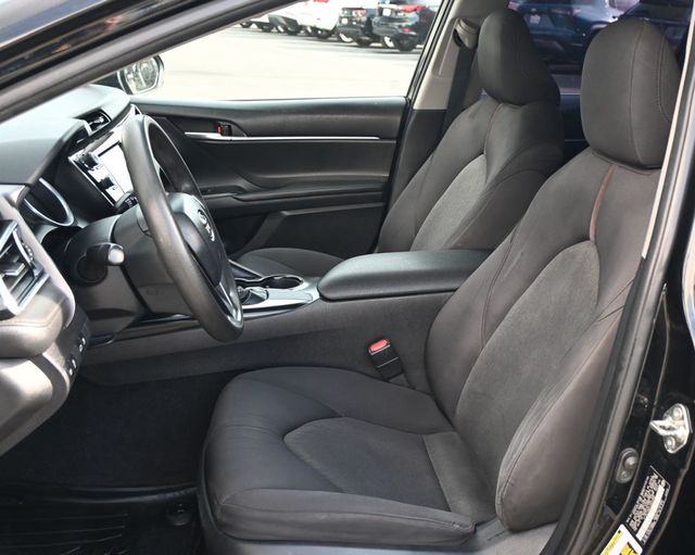 2018 Toyota Camry LE - 22961561 - 12