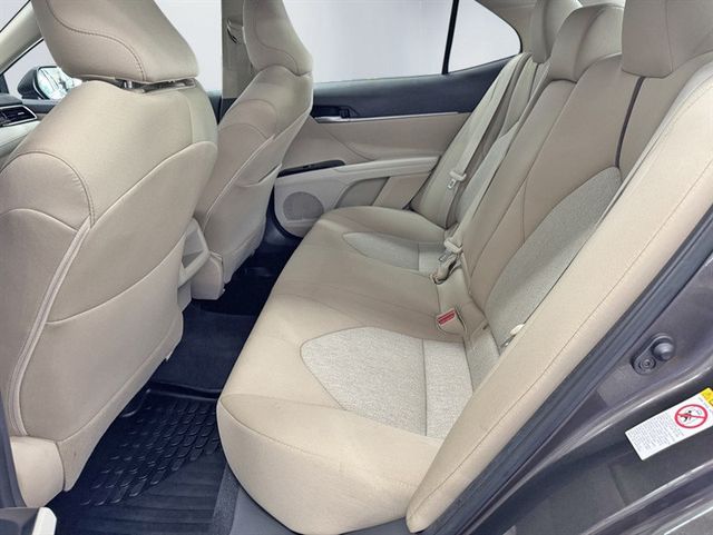 2018 Toyota Camry LE Automatic - 23064447 - 18