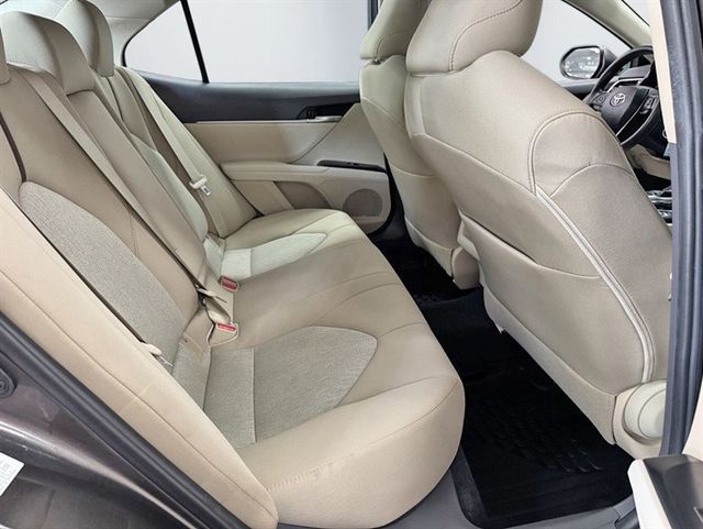 2018 Toyota Camry LE Automatic - 23064447 - 19