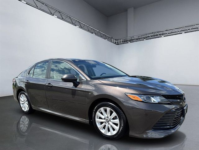 2018 Toyota Camry LE Automatic - 23064447 - 8