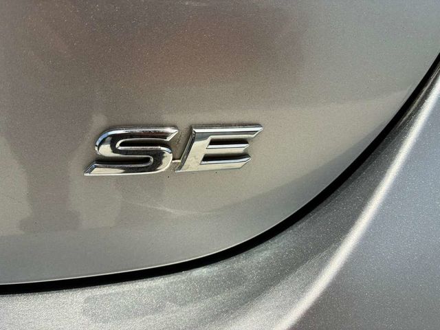 2018 Toyota Camry LE Automatic - 23016275 - 11