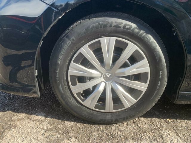 2018 Toyota Camry LE Automatic - 22951271 - 12