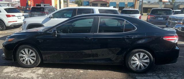 2018 Toyota Camry LE Automatic - 22951271 - 15