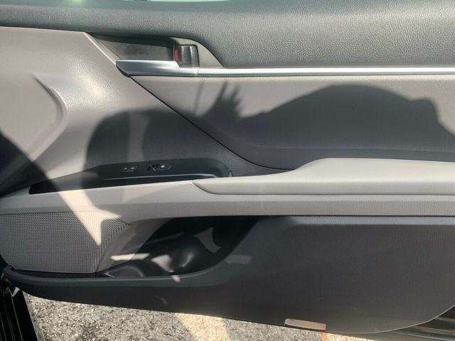 2018 Toyota Camry LE Automatic - 22951271 - 23