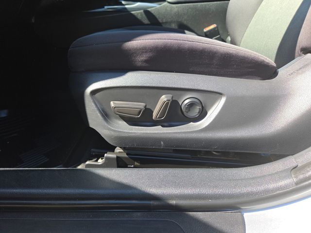 2018 Toyota Camry LE Automatic - 23004498 - 17