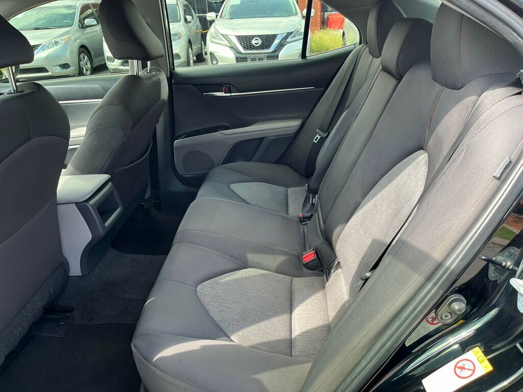 2018 Toyota Camry LE Automatic - 22929994 - 10