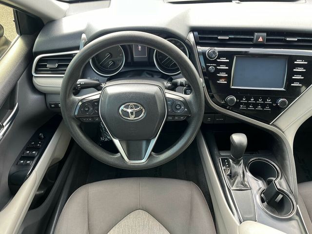 2018 Toyota Camry LE Automatic - 22929994 - 18