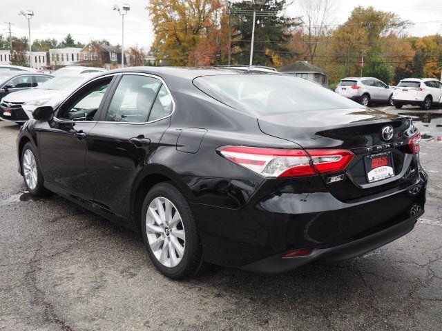 2018 Toyota Camry LE Automatic - 18350375 - 1