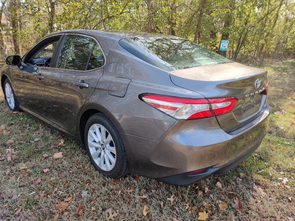 2018 Toyota Camry LE Automatic - 19556908 - 2