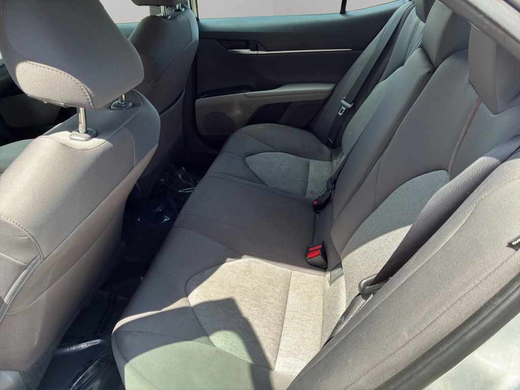2018 Toyota Camry LE Automatic - 23049234 - 12