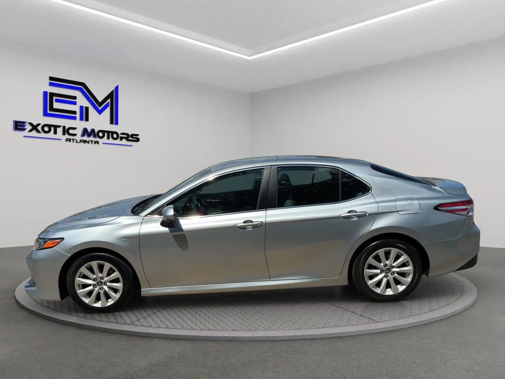 2018 Toyota Camry LE Automatic - 23049234 - 1