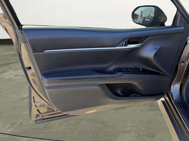 2018 Toyota Camry LE Automatic - 23002115 - 10