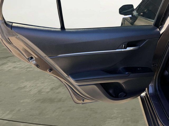 2018 Toyota Camry LE Automatic - 23002115 - 18