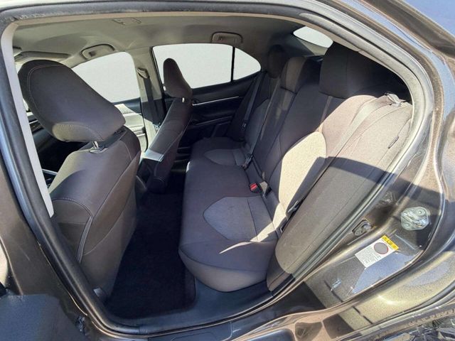 2018 Toyota Camry LE Automatic - 23002115 - 19