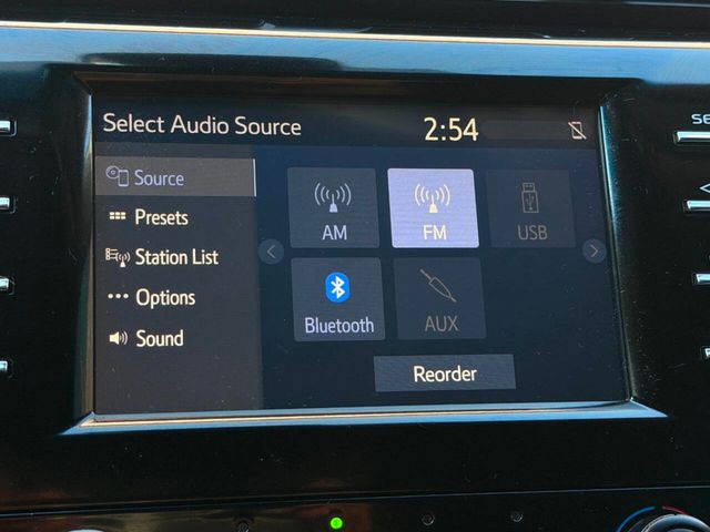 2018 Toyota Camry LE Automatic - 23002115 - 33