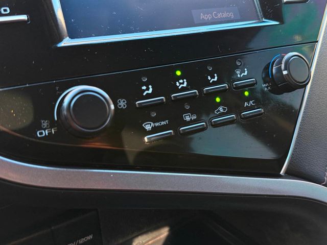 2018 Toyota Camry LE Automatic - 23002115 - 35