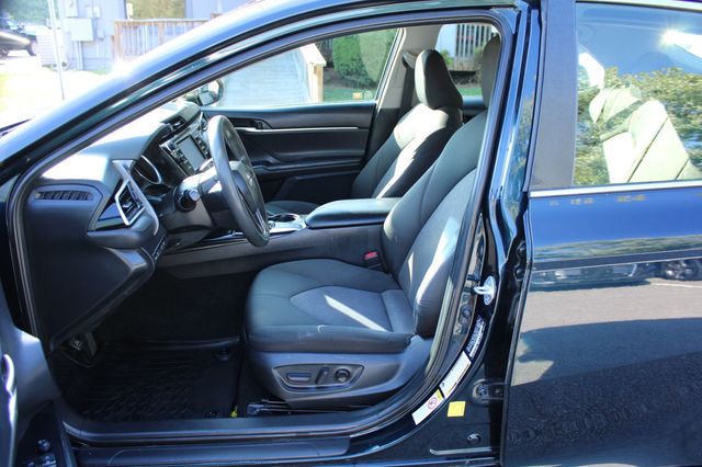 2018 Toyota Camry LE Automatic - 23083628 - 13