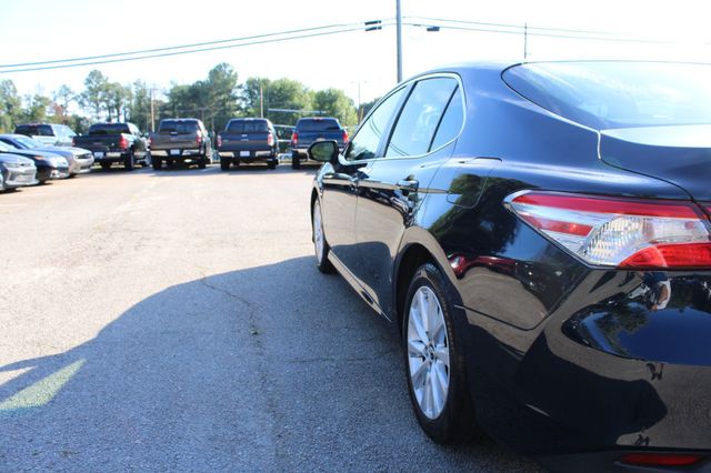 2018 Toyota Camry LE Automatic - 23083628 - 31