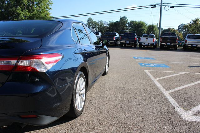 2018 Toyota Camry LE Automatic - 23083628 - 32