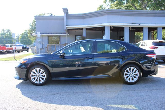 2018 Toyota Camry LE Automatic - 23083628 - 3