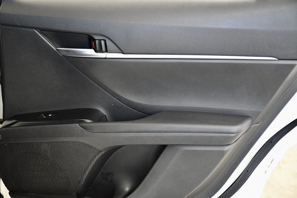 2018 Toyota Camry LE Automatic - 23099066 - 14