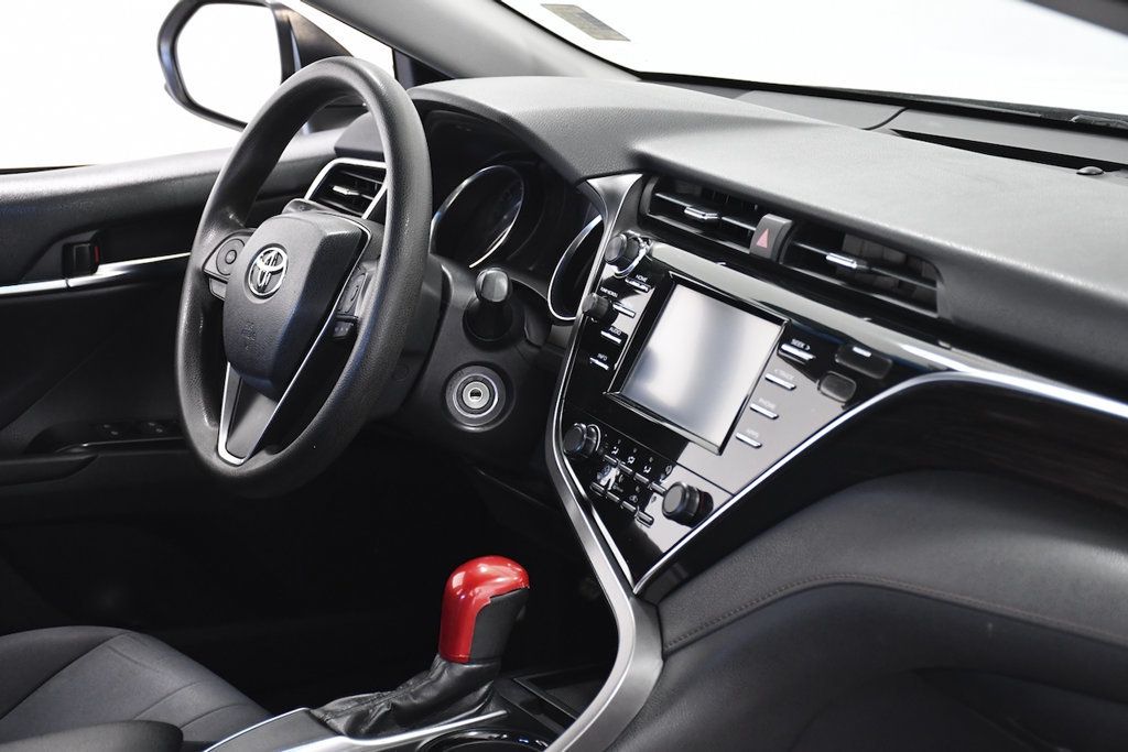 2018 Toyota Camry LE Automatic - 23099066 - 16