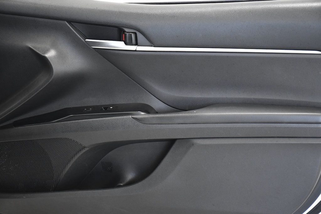 2018 Toyota Camry LE Automatic - 23099066 - 17