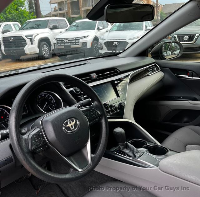 2018 Toyota Camry LE Automatic - 23041158 - 16