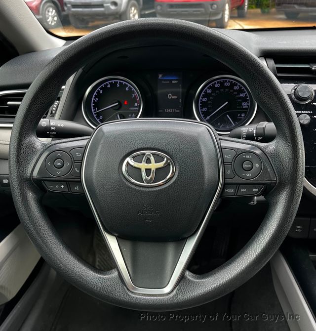 2018 Toyota Camry LE Automatic - 23041158 - 20