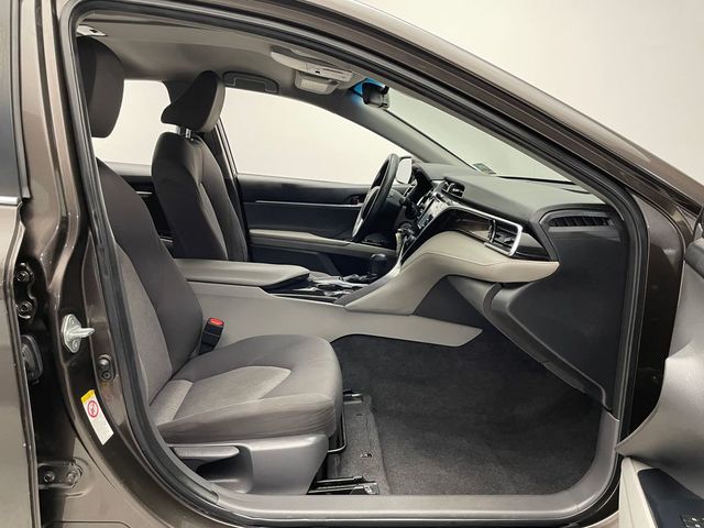 2018 Toyota Camry LE Automatic - 22995944 - 14
