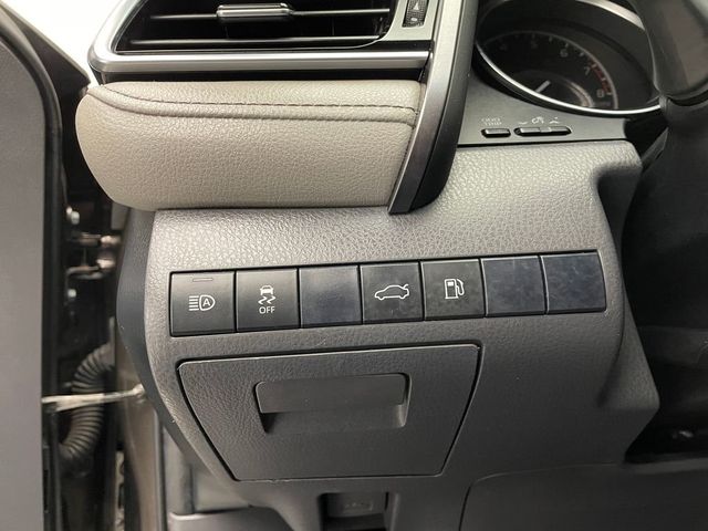 2018 Toyota Camry LE Automatic - 22995944 - 17