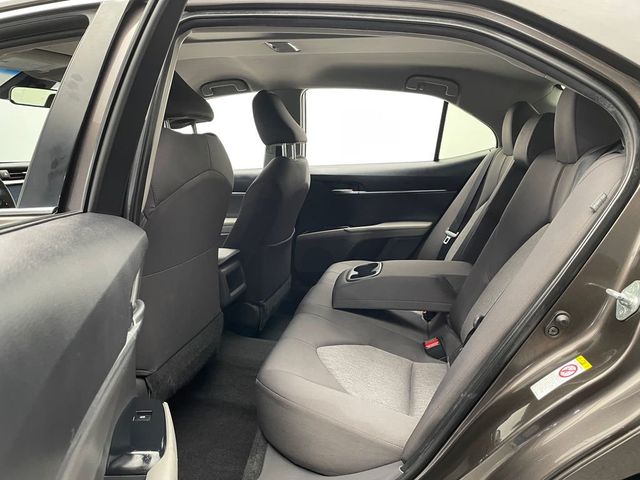 2018 Toyota Camry LE Automatic - 22995944 - 26