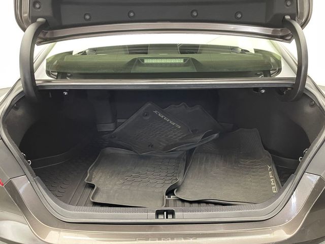 2018 Toyota Camry LE Automatic - 22995944 - 31