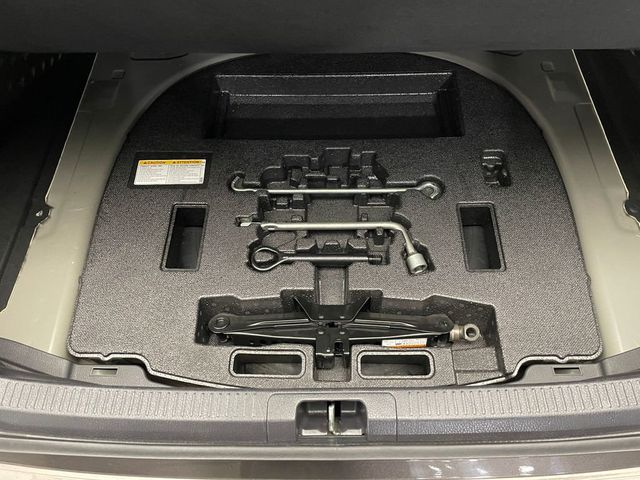 2018 Toyota Camry LE Automatic - 22995944 - 32