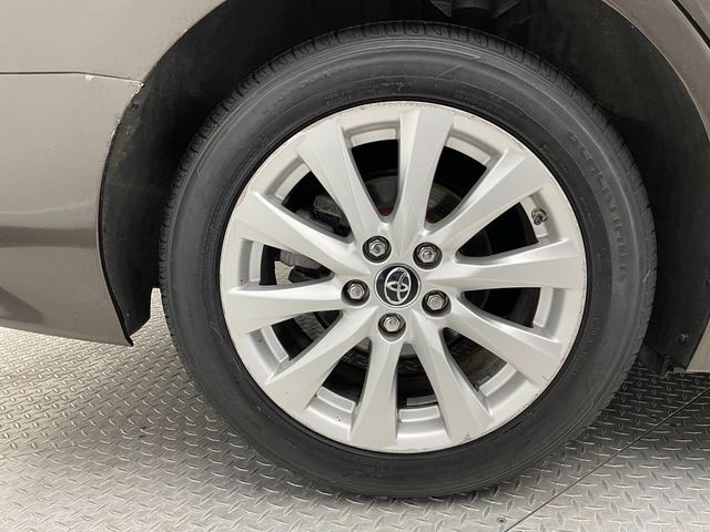 2018 Toyota Camry LE Automatic - 22995944 - 37