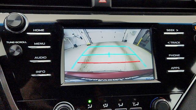 2018 Toyota Camry LE Automatic - 22950012 - 18