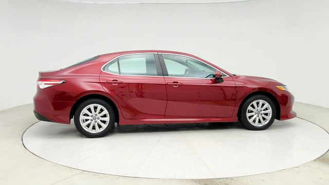 2018 Toyota Camry LE Automatic - 22950012 - 3