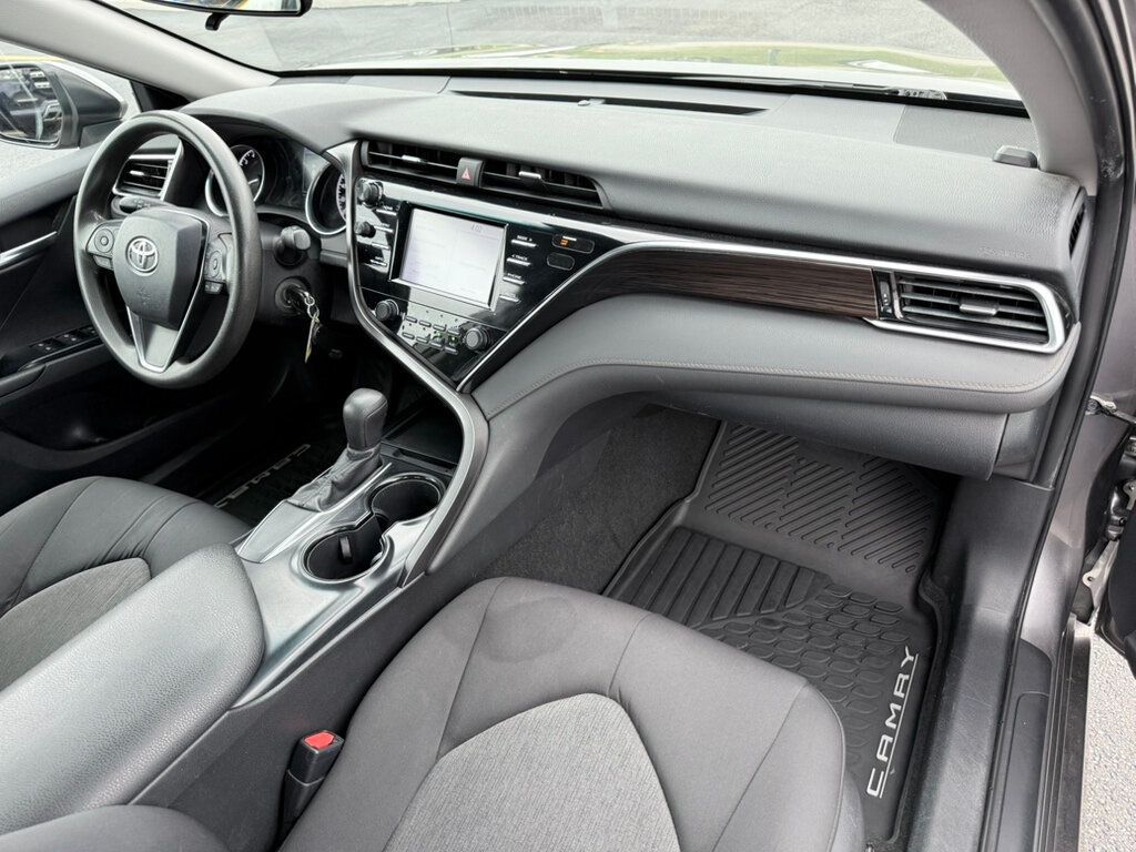 2018 Toyota Camry LE Automatic - 22907950 - 9