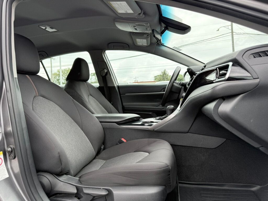 2018 Toyota Camry LE Automatic - 22907950 - 13