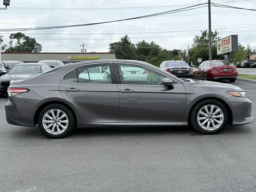 2018 Toyota Camry LE Automatic - 22907950 - 15
