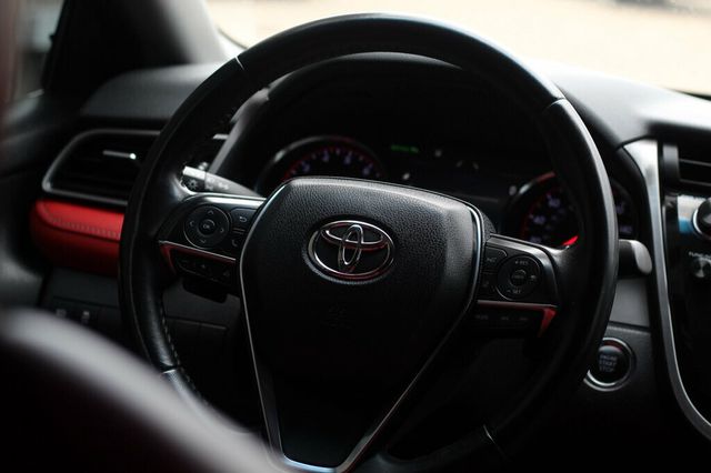 2018 Toyota Camry ONE OWNER XSE  W/ LEATHER, NAVIGATION - 23002390 - 27