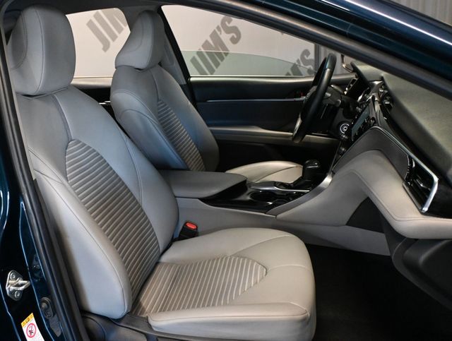 2018 Toyota Camry SE  - 23093586 - 11