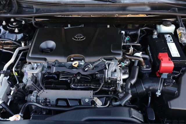 2018 Toyota Camry SE - 23017376 - 10