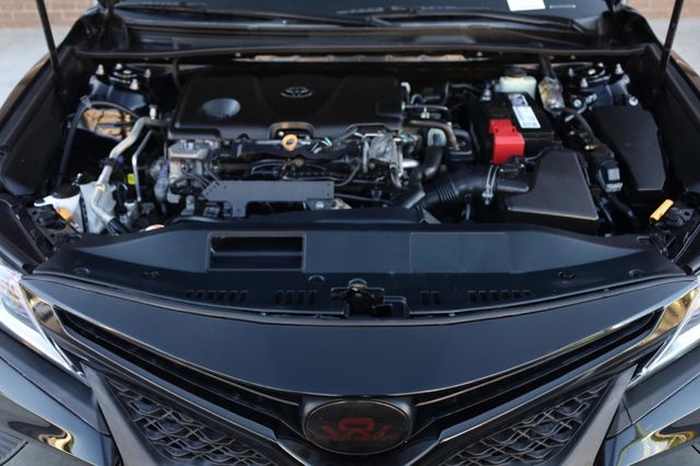 2018 Toyota Camry SE - 23017376 - 11