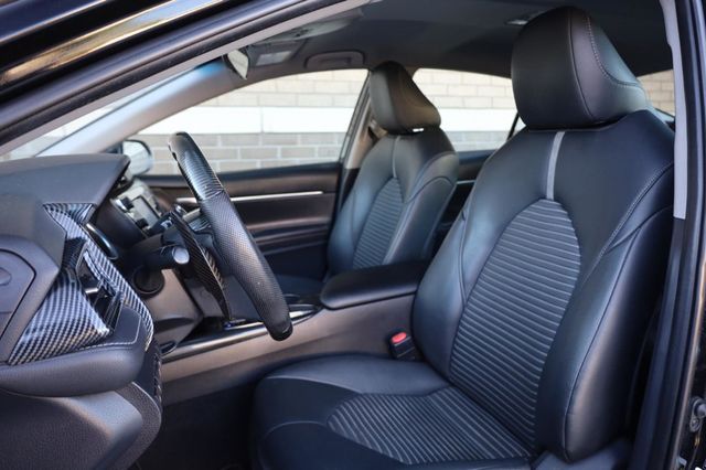 2018 Toyota Camry SE - 23017376 - 15