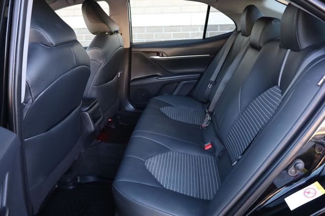 2018 Toyota Camry SE - 23017376 - 20