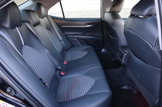 2018 Toyota Camry SE - 23017376 - 22