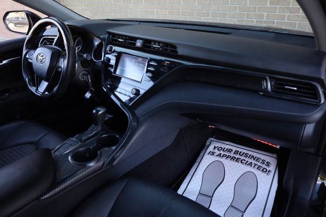 2018 Toyota Camry SE - 23017376 - 28