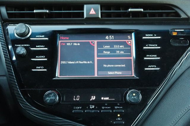 2018 Toyota Camry SE - 23017376 - 38