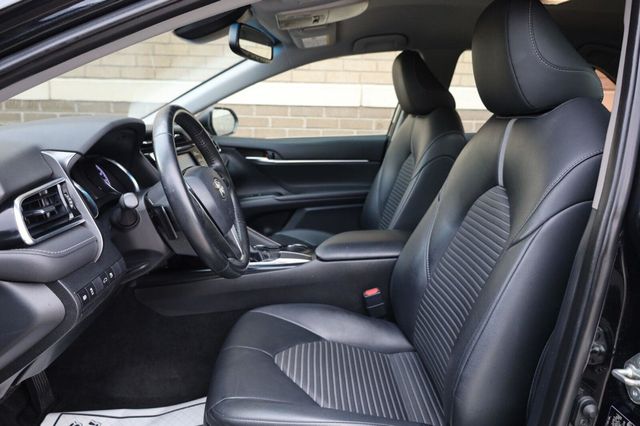 2018 Toyota Camry SE - 23052455 - 13